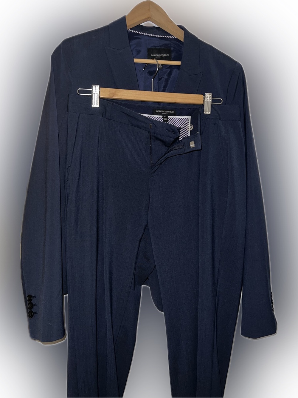 Banana Republic women’s Navy blazer